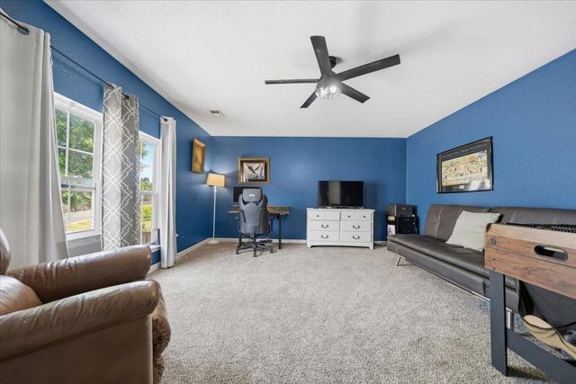 12055 HIDDEN DR, Arlington, TN 38002