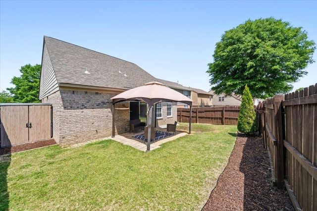 12055 HIDDEN DR, Arlington, TN 38002
