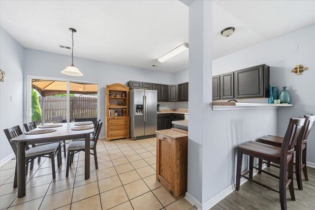 12055 HIDDEN DR, Arlington, TN 38002