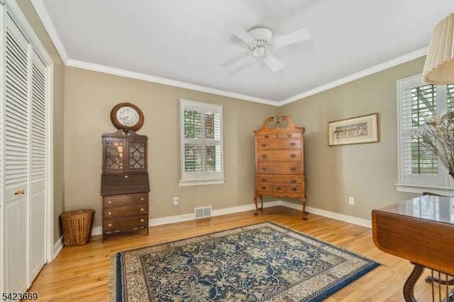 5 Abrams Rd, Holland Twp., NJ 08848