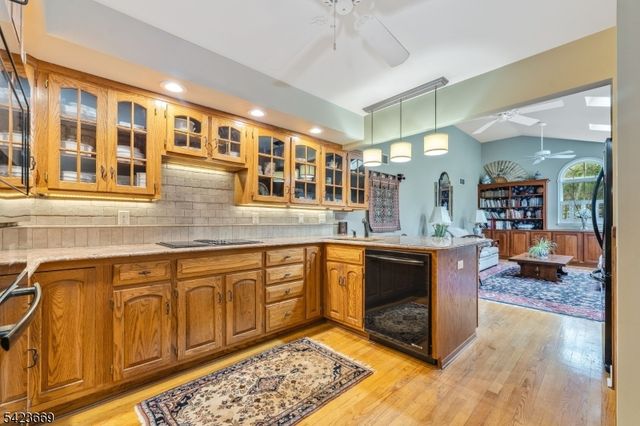 5 Abrams Rd, Holland Twp., NJ 08848