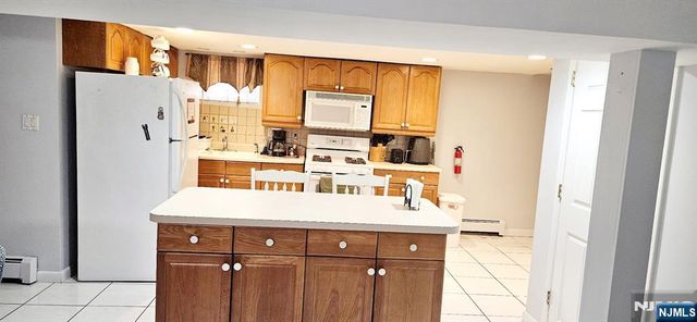 653 New York Avenue, Lyndhurst, NJ 07071