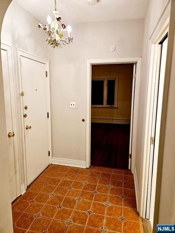 653 New York Avenue, Lyndhurst, NJ 07071