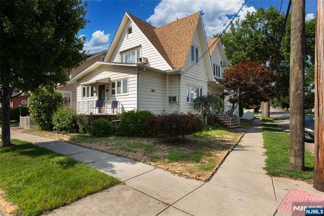 653 New York Avenue, Lyndhurst, NJ 07071