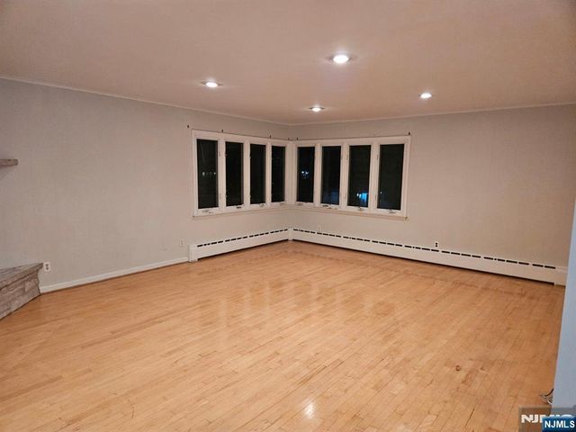 653 New York Avenue, Lyndhurst, NJ 07071
