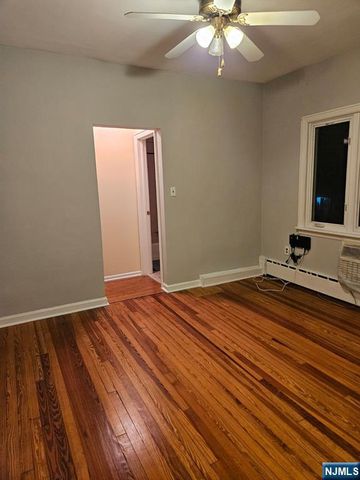 653 New York Avenue, Lyndhurst, NJ 07071