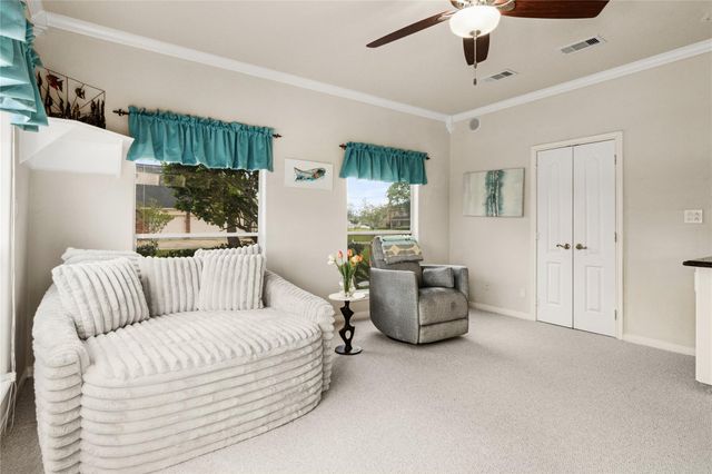 143 Lago Circle Drive N, Santa Fe, TX 77517