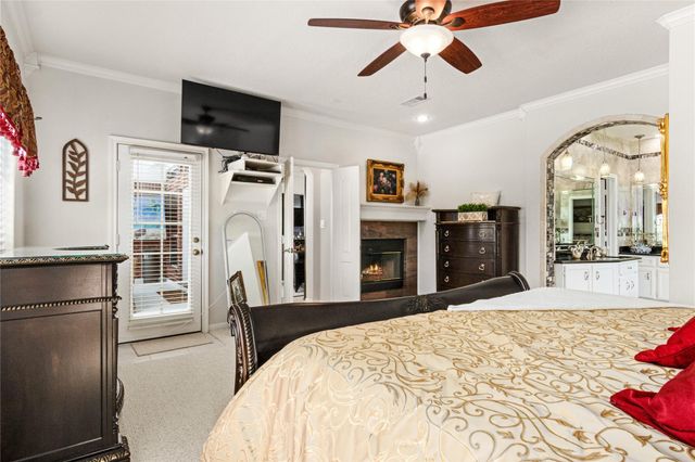 143 Lago Circle Drive N, Santa Fe, TX 77517