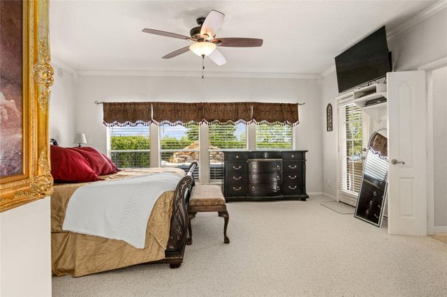 143 Lago Circle Drive N, Santa Fe, TX 77517