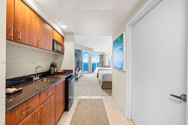 18001 Collins Avenue 2209, Sunny Isles Beach, FL 33160
