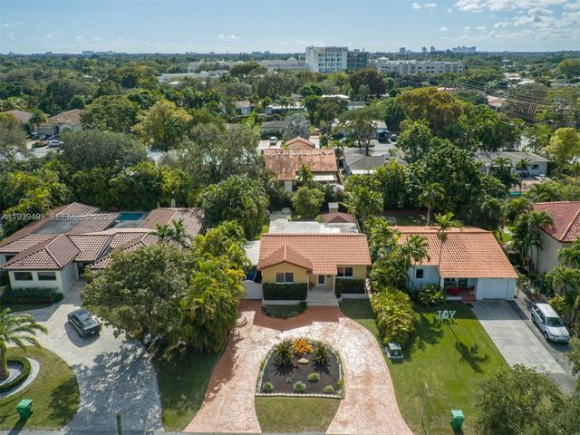 6120 SW 27th St, Miami, FL 33155