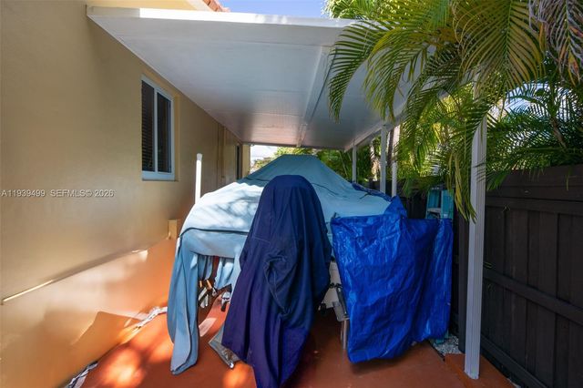 6120 SW 27th St, Miami, FL 33155