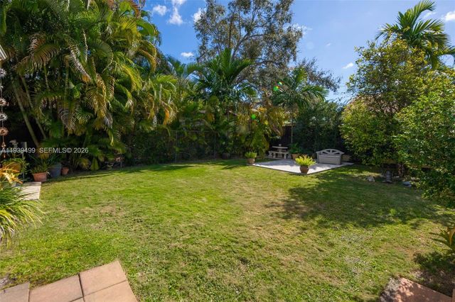 6120 SW 27th St, Miami, FL 33155