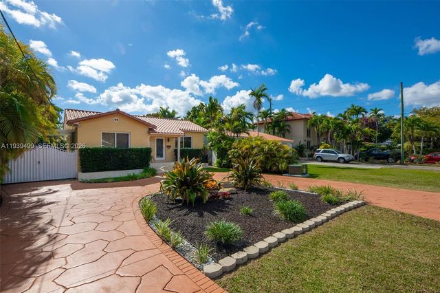 6120 SW 27th St, Miami, FL 33155