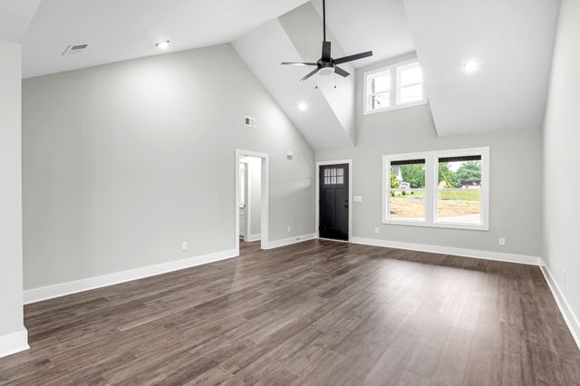 1134 Snow Ave, Madison, TN 37115