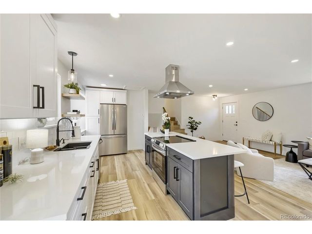 11622 W 71st Ave, Arvada, CO 80004