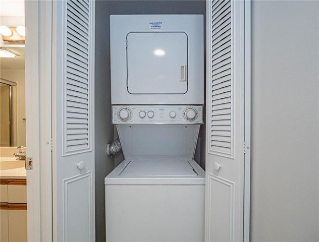 28 Plantation Drive 202, Vero Beach, FL 32966