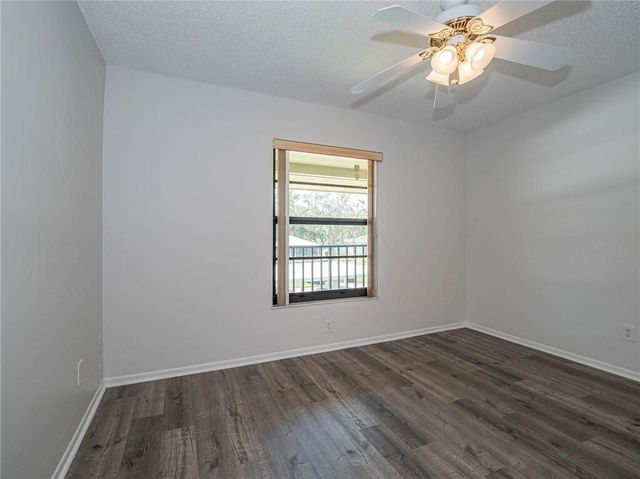 28 Plantation Drive 202, Vero Beach, FL 32966