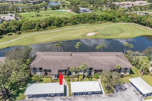28 Plantation Drive 202, Vero Beach, FL 32966