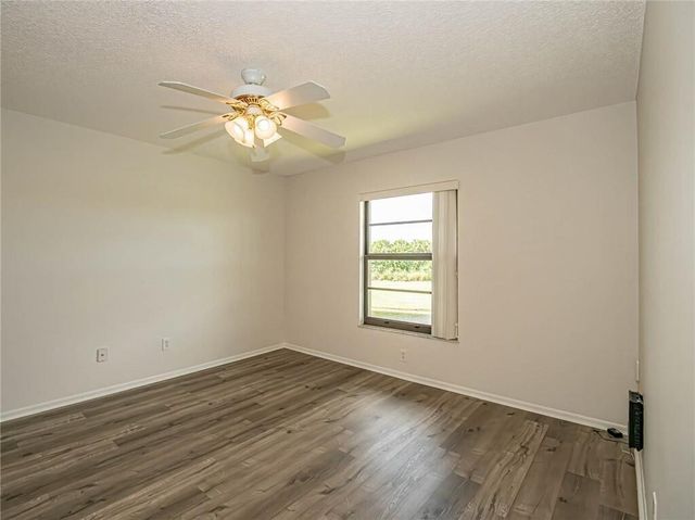 28 Plantation Drive 202, Vero Beach, FL 32966