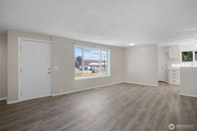 12715 SE Green Valley Road, Auburn, WA 98092