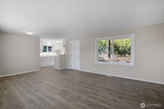 12715 SE Green Valley Road, Auburn, WA 98092