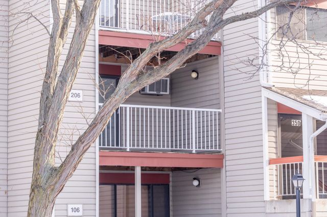 350 Shelard Parkway 206, Saint Louis Park, MN 55426