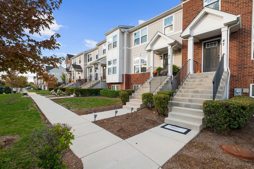 47 Nicholas Drive E, Des Plaines, IL 60016 — exterior