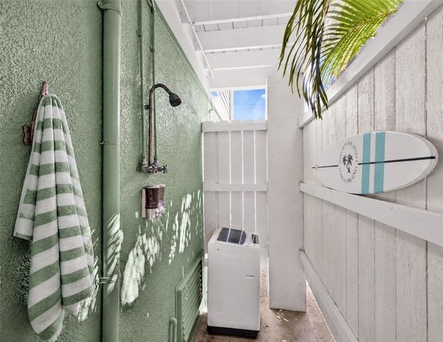 205 162ND AVENUE, Redington Beach, FL 33708