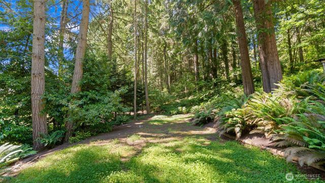 4657 Island Avenue NE, Bainbridge Island, WA 98110