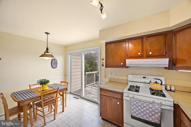 509 HOLLY KNOLL RD, Hockessin, DE 19707