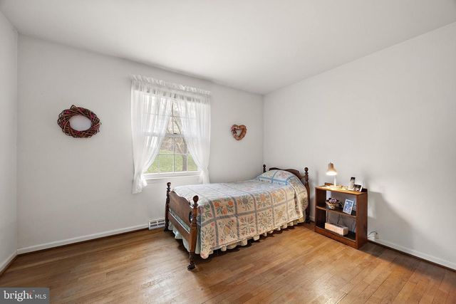 509 HOLLY KNOLL RD, Hockessin, DE 19707