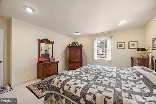 509 HOLLY KNOLL RD, Hockessin, DE 19707