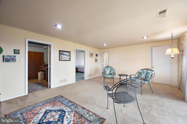 509 HOLLY KNOLL RD, Hockessin, DE 19707