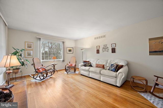 509 HOLLY KNOLL RD, Hockessin, DE 19707