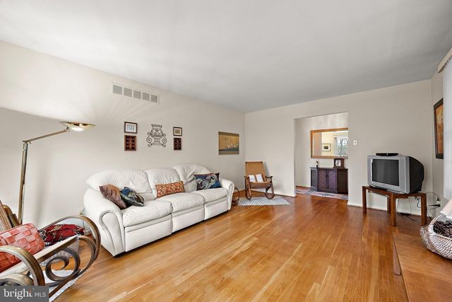 509 HOLLY KNOLL RD, Hockessin, DE 19707