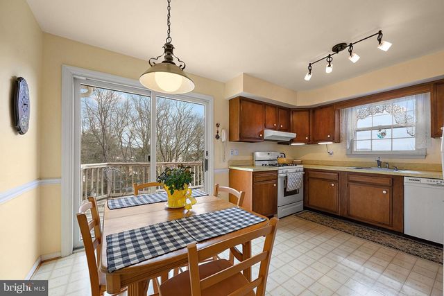 509 HOLLY KNOLL RD, Hockessin, DE 19707
