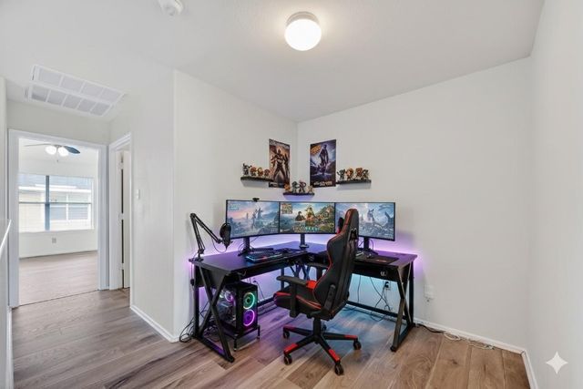 16623 Newglen Lane, Houston, TX 77084