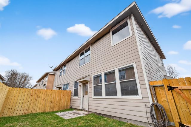 16623 Newglen Lane, Houston, TX 77084