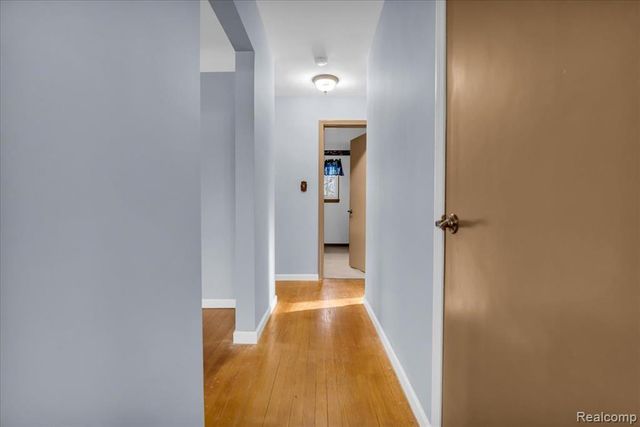 25615 Tireman Street, Dearborn Heights, MI 48127