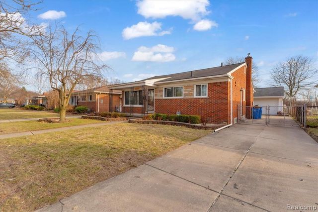 25615 Tireman Street, Dearborn Heights, MI 48127