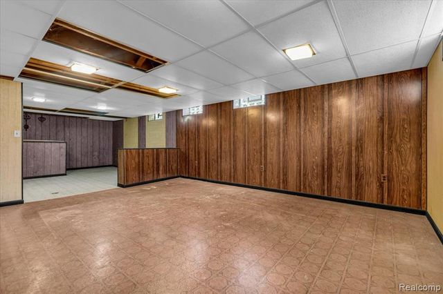 25615 Tireman Street, Dearborn Heights, MI 48127