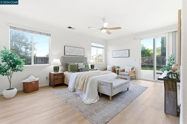 1871 1871 Ventura Dr, Pittsburg, CA 94565