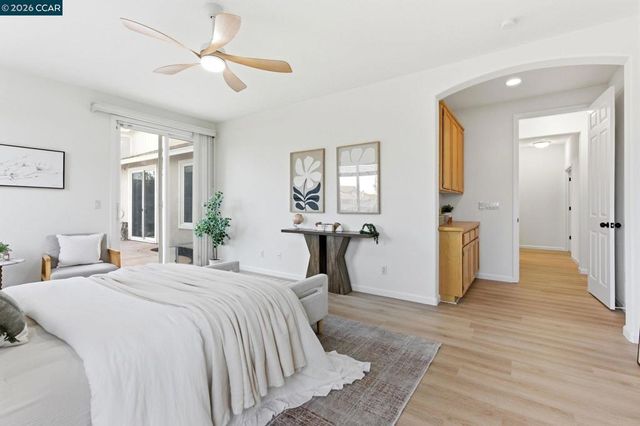 1871 1871 Ventura Dr, Pittsburg, CA 94565