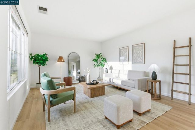 1871 1871 Ventura Dr, Pittsburg, CA 94565