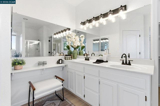 1871 1871 Ventura Dr, Pittsburg, CA 94565