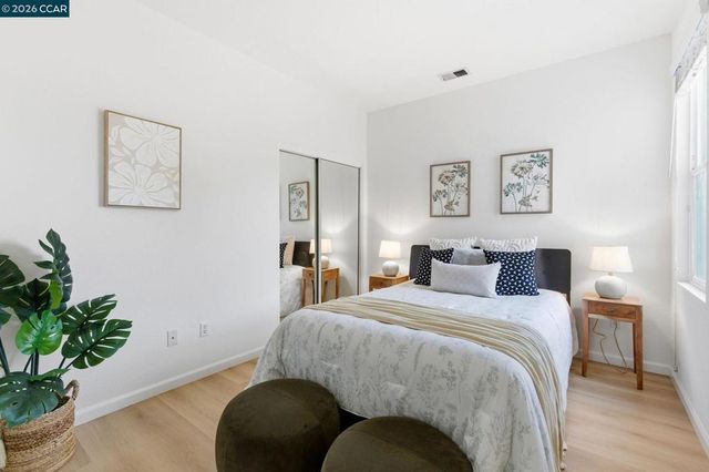 1871 1871 Ventura Dr, Pittsburg, CA 94565