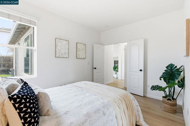 1871 1871 Ventura Dr, Pittsburg, CA 94565