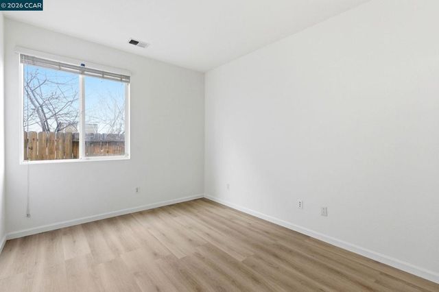 1871 1871 Ventura Dr, Pittsburg, CA 94565