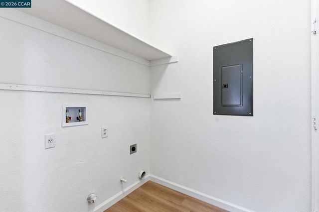 1871 1871 Ventura Dr, Pittsburg, CA 94565